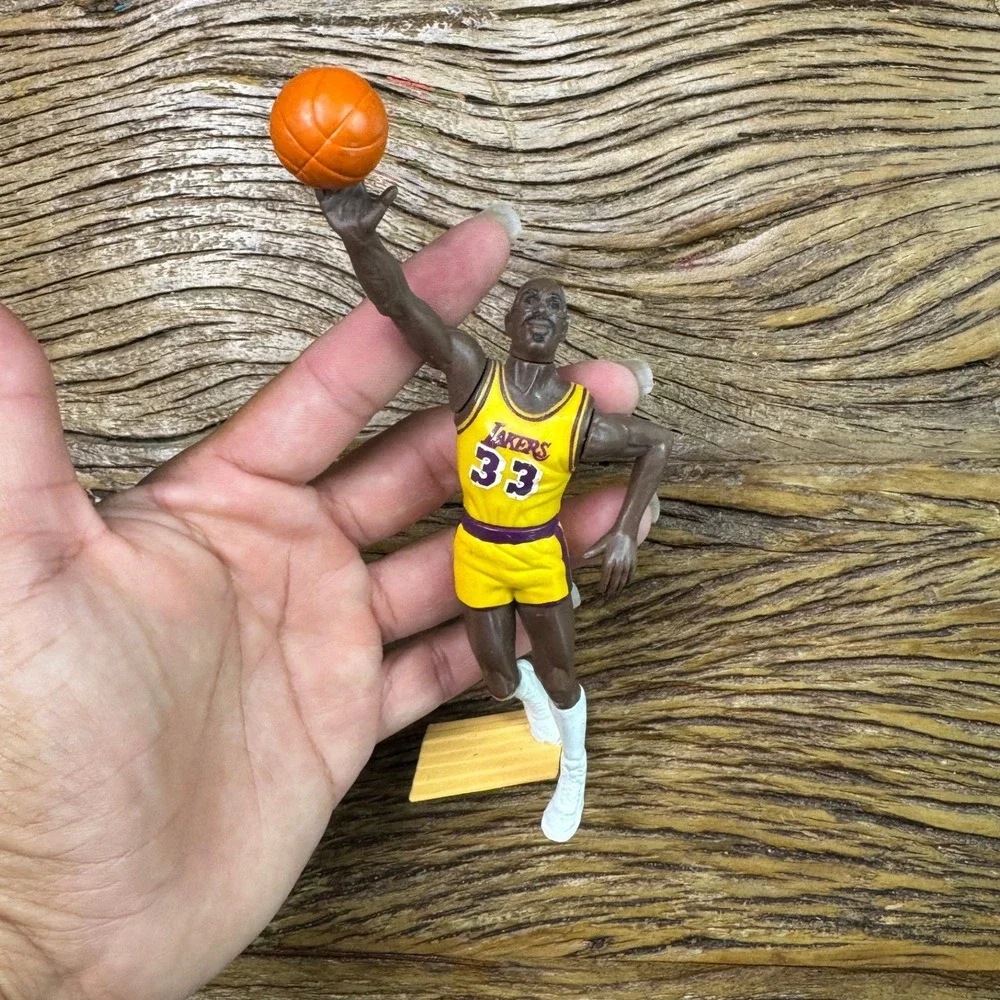 1988 NBA Kareem Abdul-Jabbar Lakers #33 Dunk Figure 5
